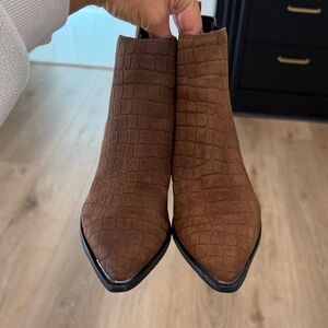 Marc fisher suede boots